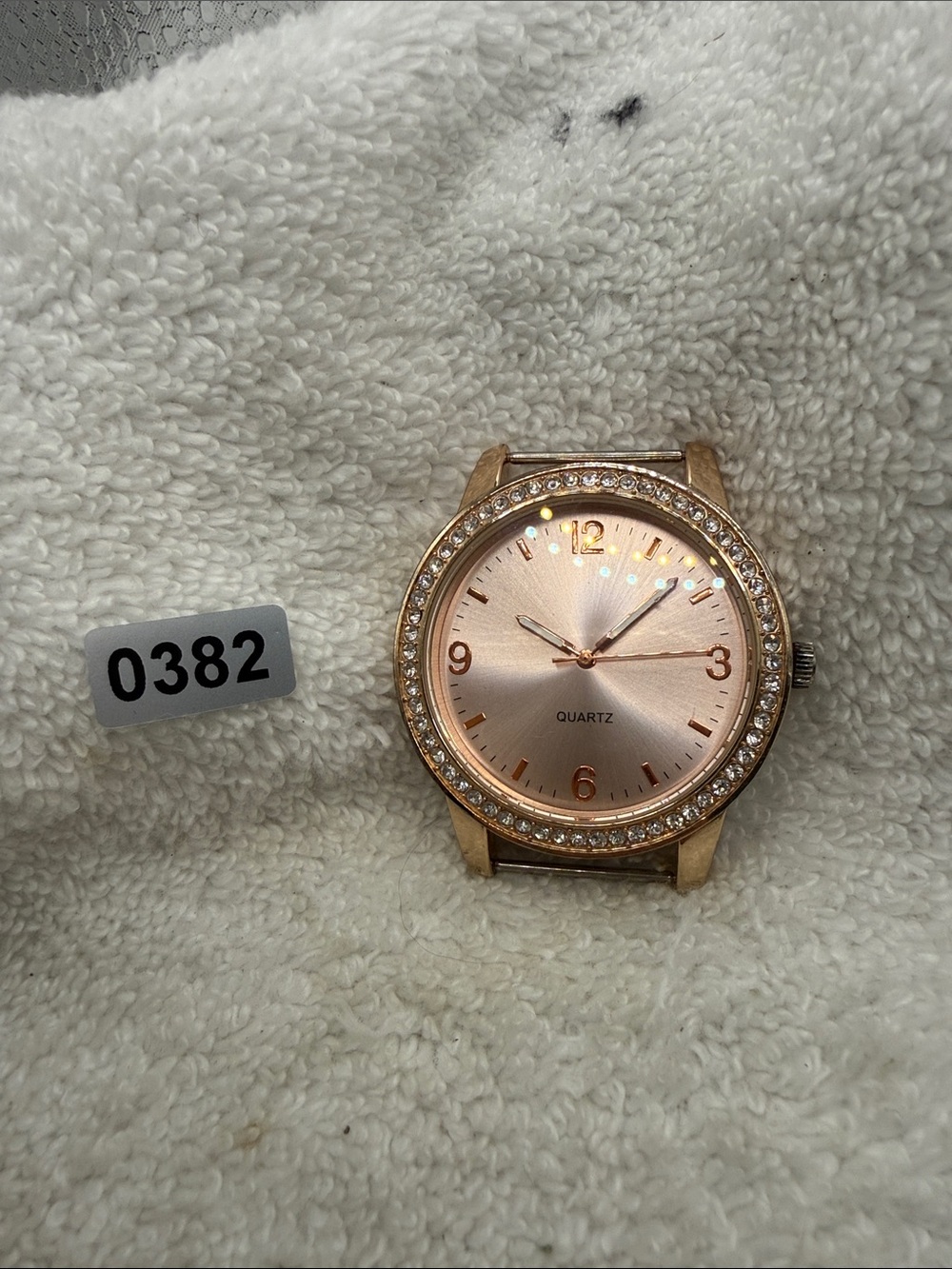 Elegant Rose Gold Crystal-Trim Women's Quartz Watch